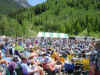 Picture 1 of the crowd and the mountains.